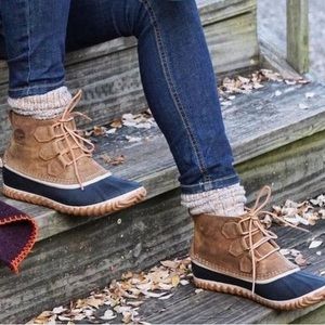 Sorel Out and About rain boots, 9.5, fit like a size 9 .